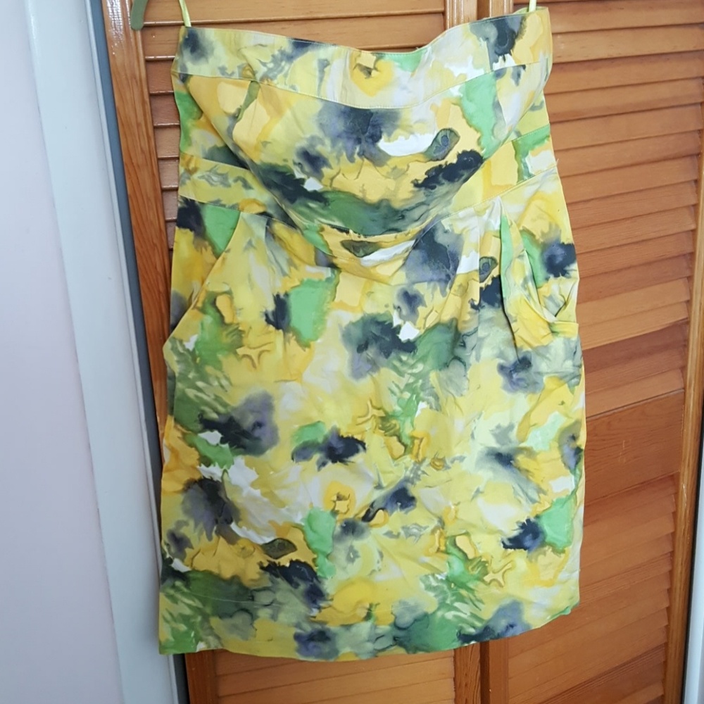 Strapless dress